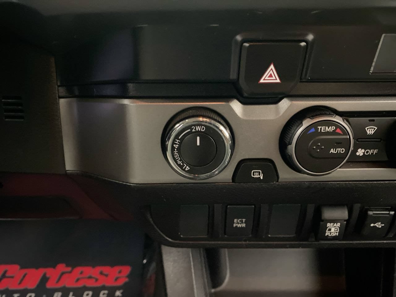 Used 2021 Toyota Tacoma SR5 AWD/4WD image 19