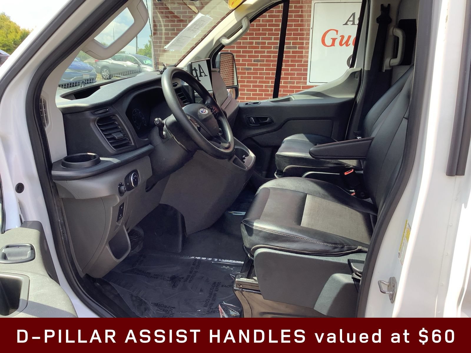 Used 2023 Ford Transit 250 Low Roof RWD image 9