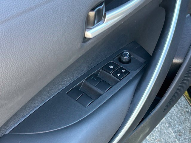 Used 2021 Toyota Corolla SE w/ Carpet Mat Package (TMS) FWD image 19