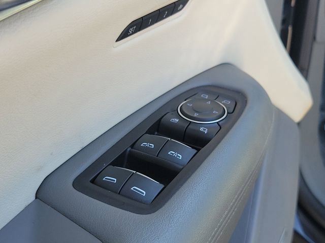 Used 2017 Cadillac XT5 Luxury image 18