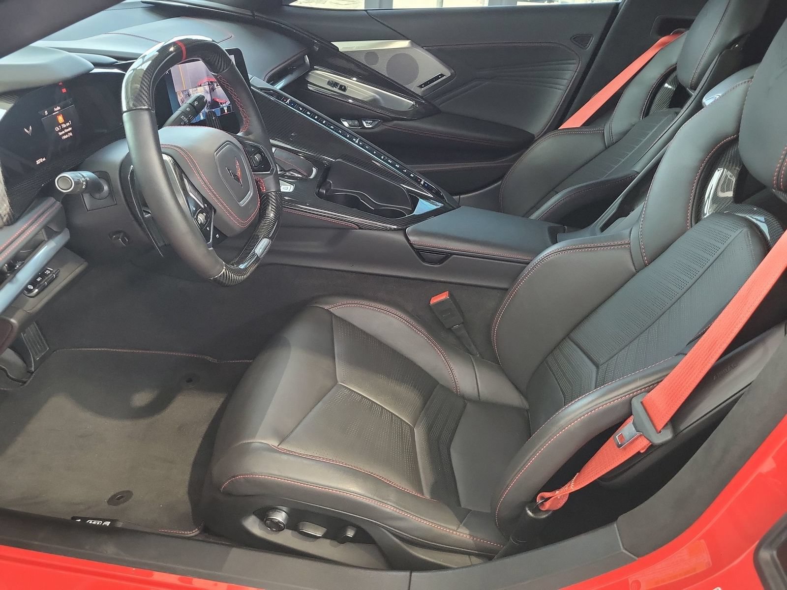 Used 2024 Chevrolet Corvette Z06 RWD image 19