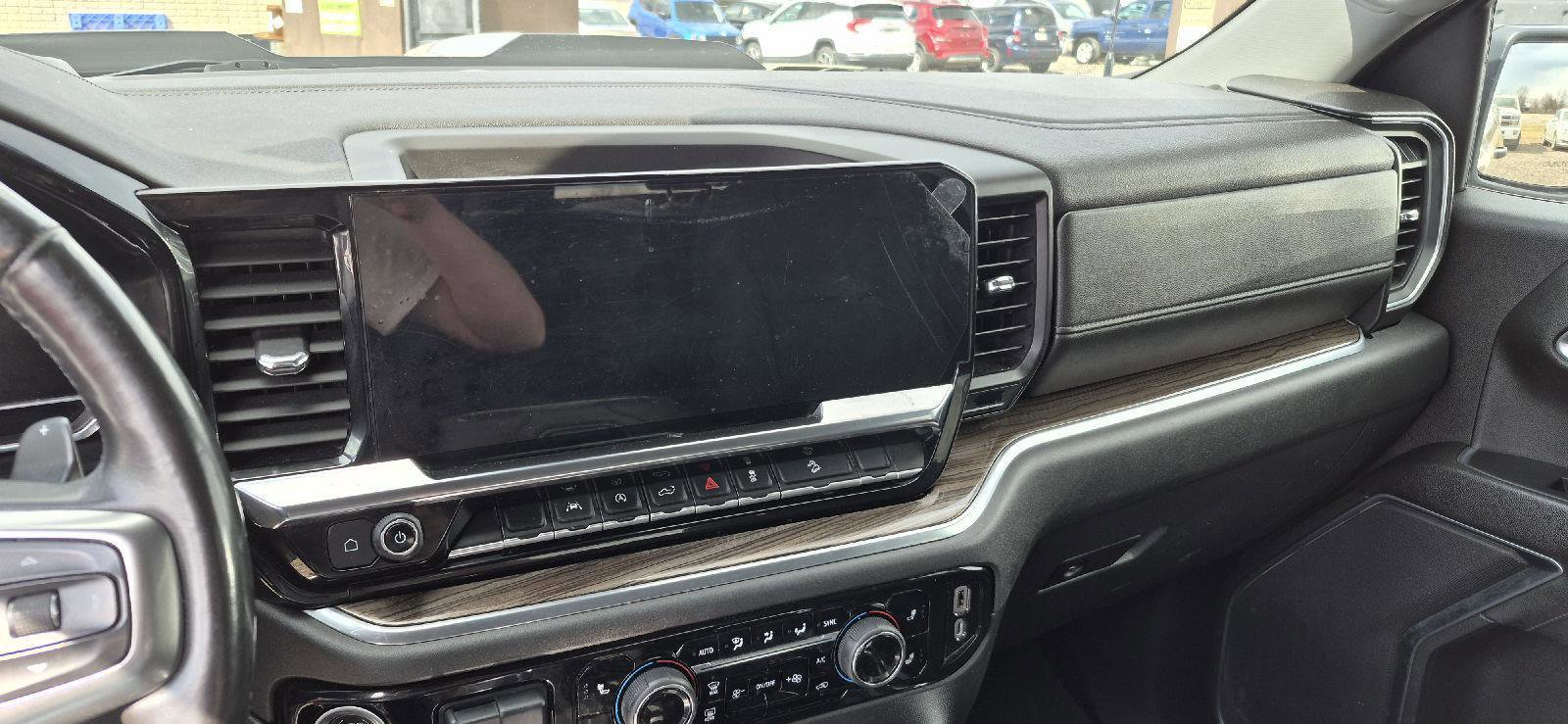 Used 2022 Chevrolet Silverado 1500 LT Trail Boss w/ Protection Package image 9