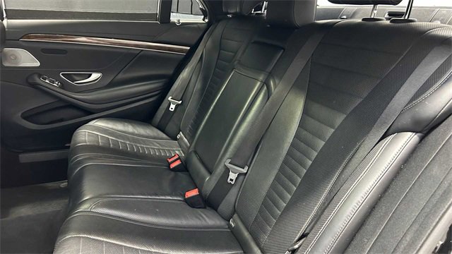 Used 2015 Mercedes-Benz S 550 4MATIC Sedan image 15