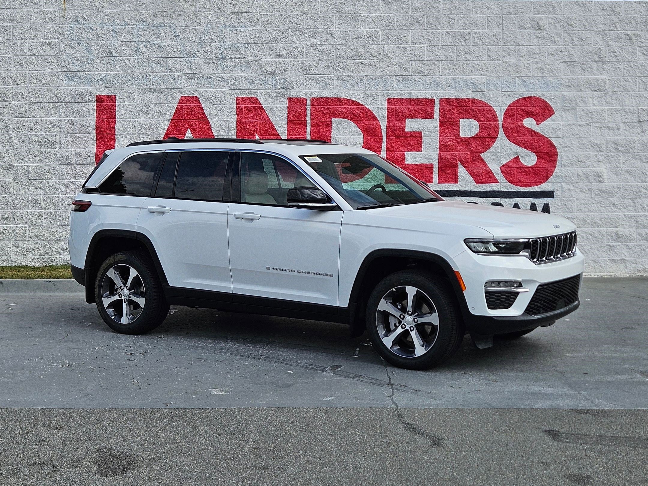 New 2025 Jeep Grand Cherokee Limited w/ Luxury Tech Group II