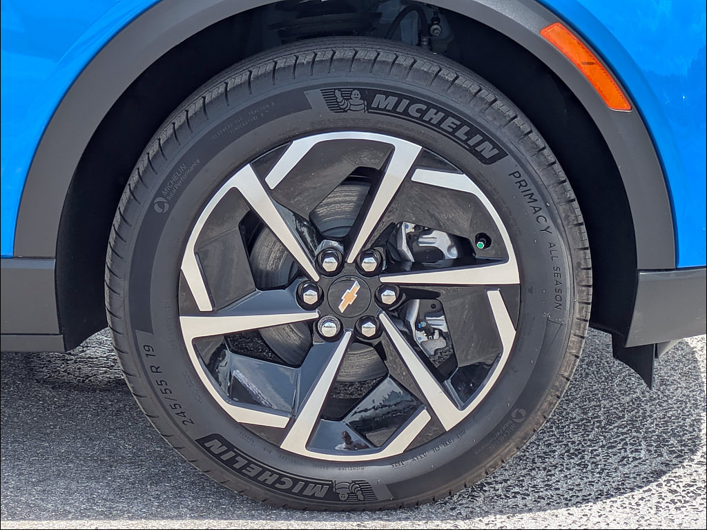 New 2026 Chevrolet Equinox EV LT AWD/4WD image 11