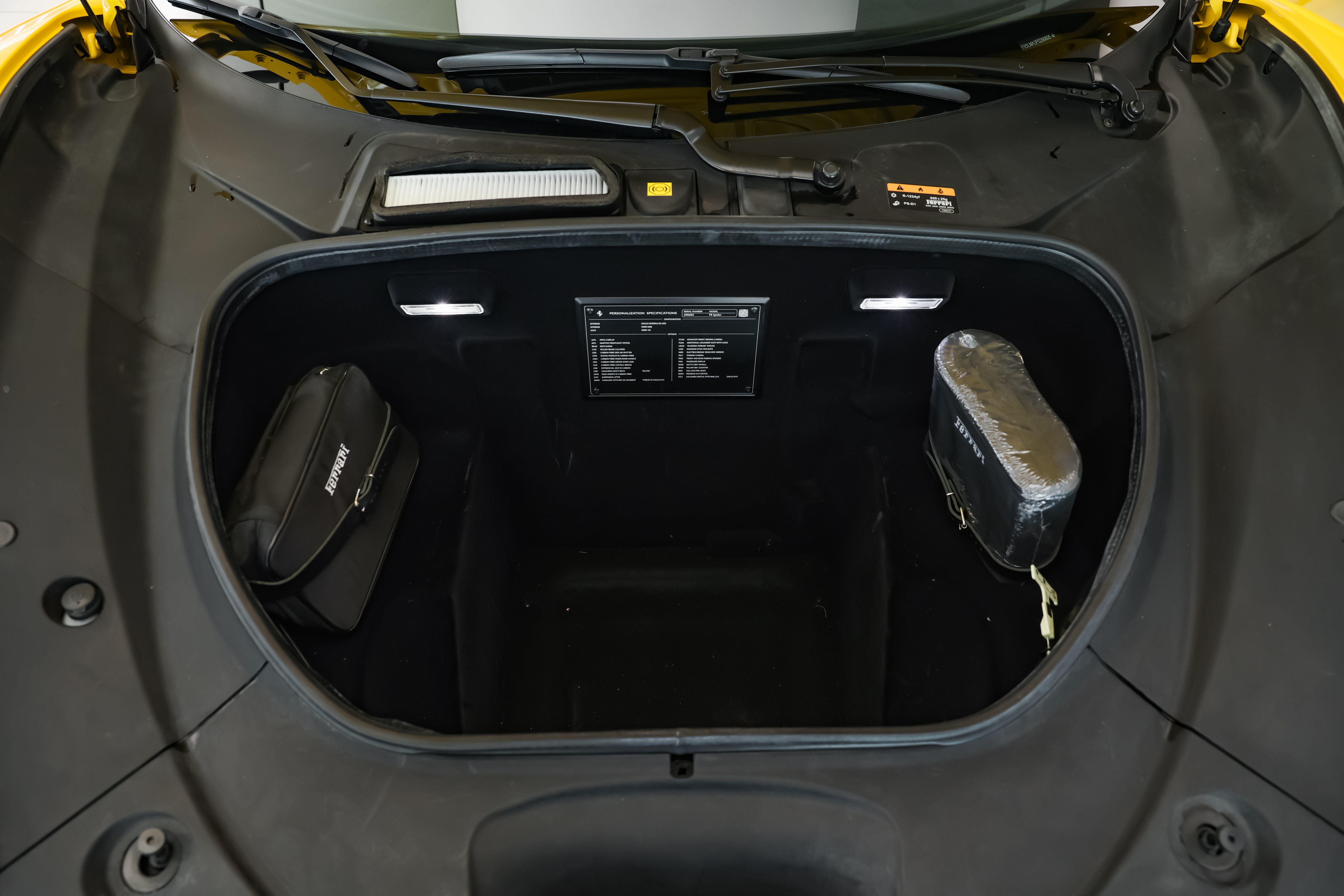 Used 2023 Ferrari F8 Tributo RWD image 13