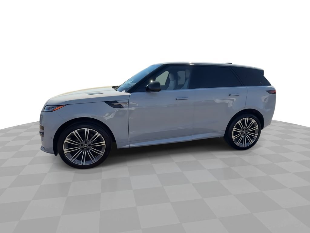 Used 2025 Land Rover Range Rover Sport Dynamic SE image 4