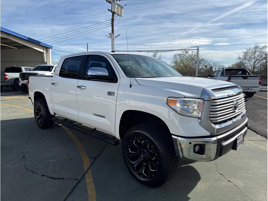 Used 2015 Toyota Tundra Limited w/ Limited Premium Package AWD/4WD image 3