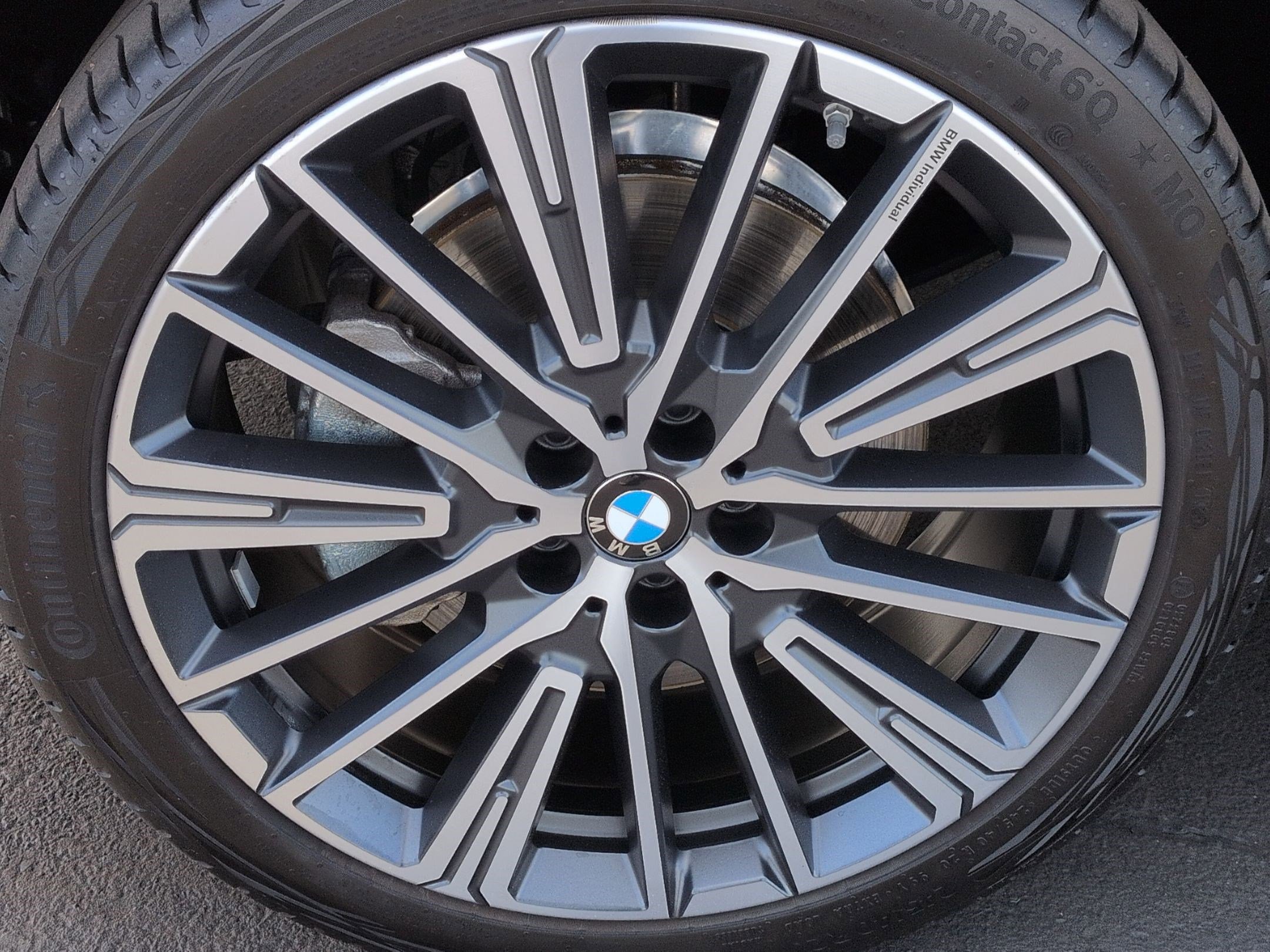 Used 2025 BMW X1 xDrive28i w/ Premium Package AWD/4WD image 13