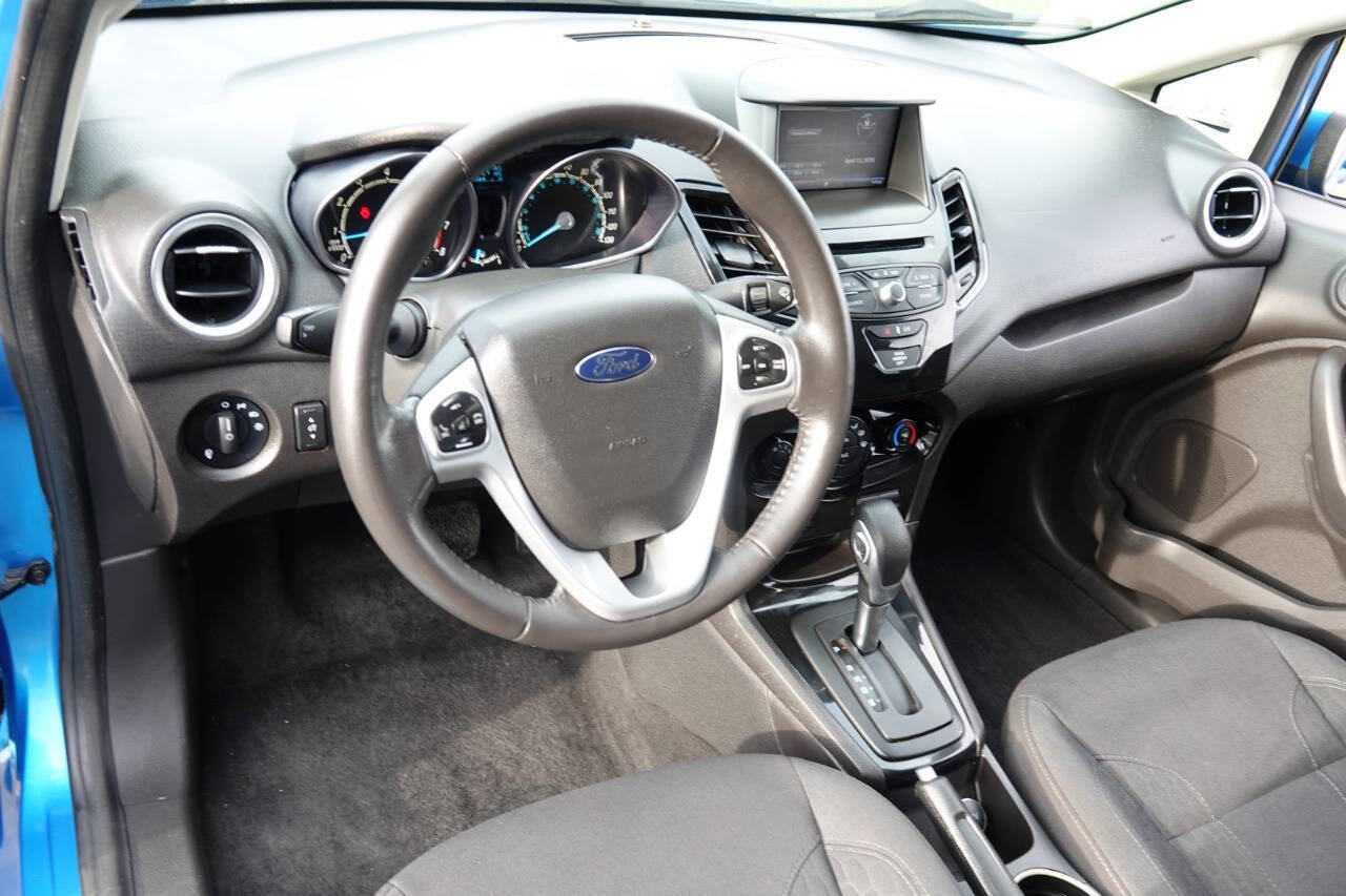 Used 2014 Ford Fiesta SE w/ Equipment Group 201A FWD image 54