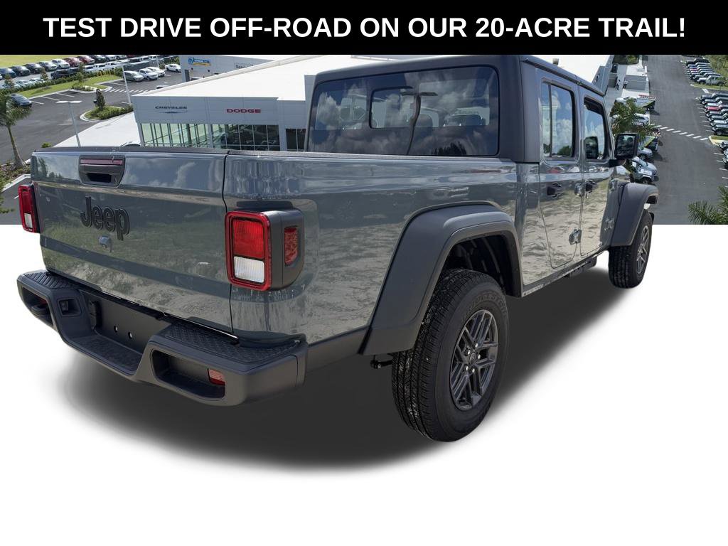 New 2026 Jeep Gladiator Sport AWD/4WD image 4