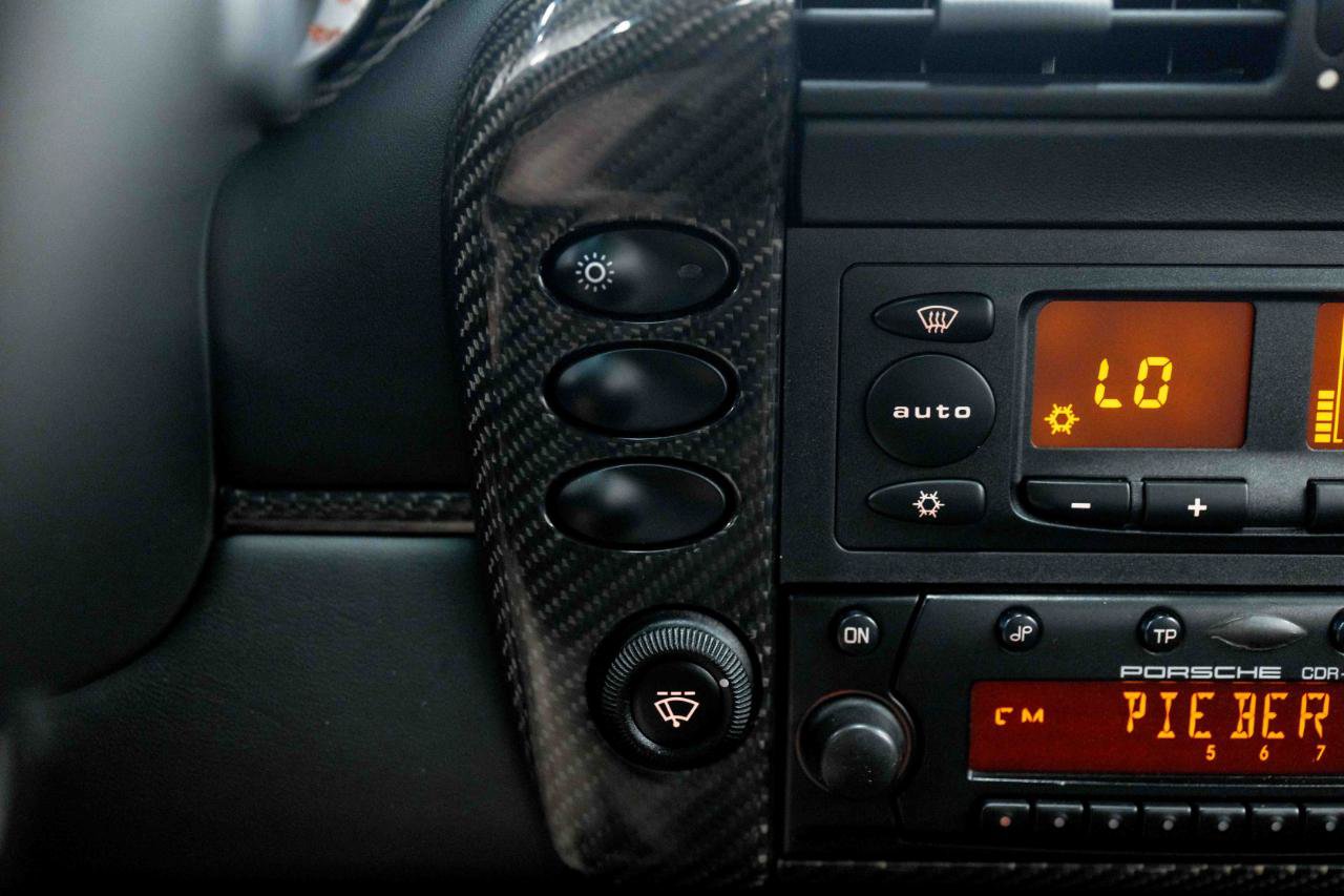 Used 2002 Porsche 911 GT2 RWD image 79