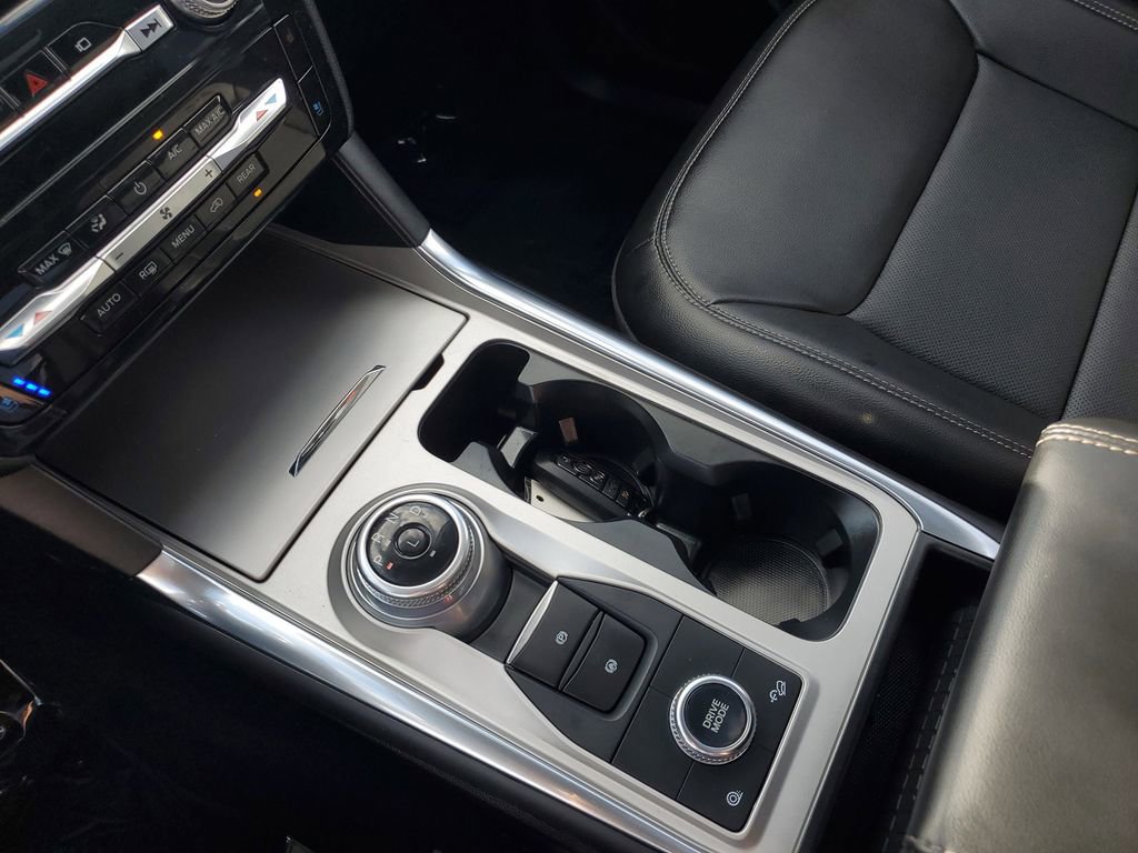 Used 2023 Ford Explorer Limited w/ Equipment Group 301A image 21