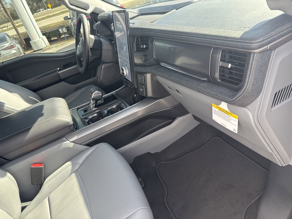 New 2025 Ford F150 Lightning Flash image 32