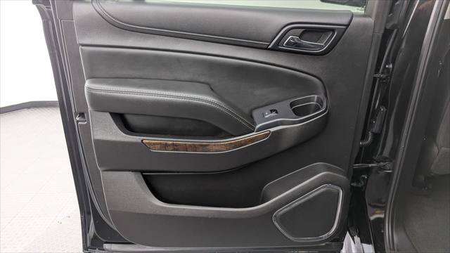 Used 2017 Chevrolet Suburban LT AWD/4WD image 16