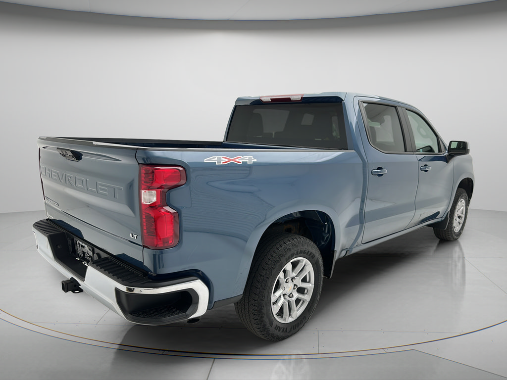 Used 2024 Chevrolet Silverado 1500 LT AWD/4WD image 5