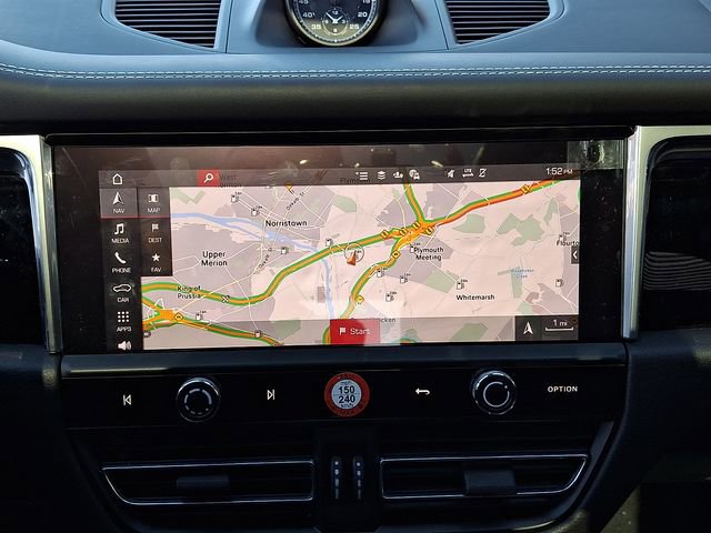 New 2025 Porsche Macan image 16