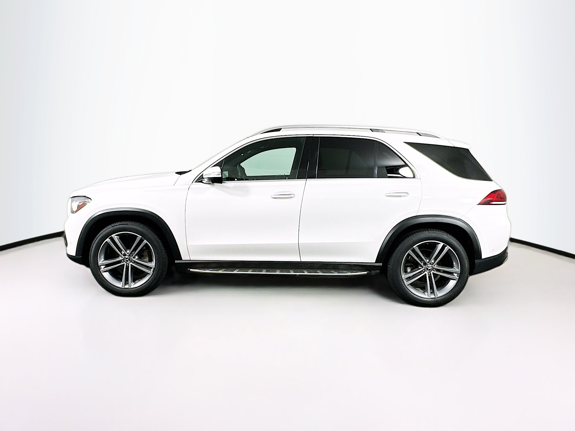 Used 2022 Mercedes-Benz GLE 350 4MATIC image 4