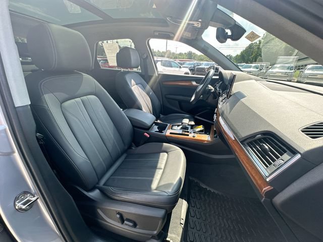 Used 2023 Audi Q5 2.0T Premium Plus w/ Premium Plus Package AWD/4WD image 31