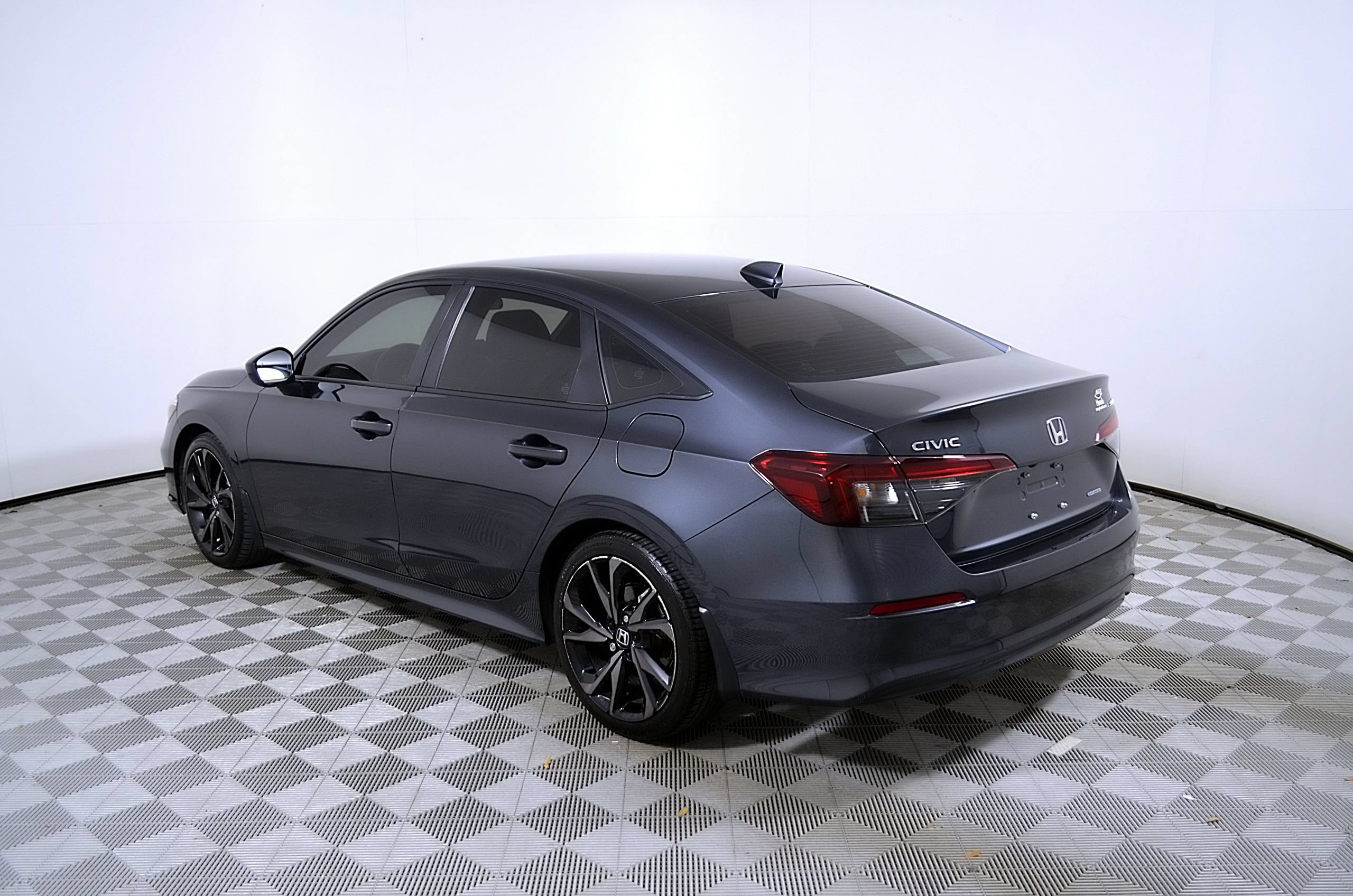 Used 2025 Honda Civic Sport image 9