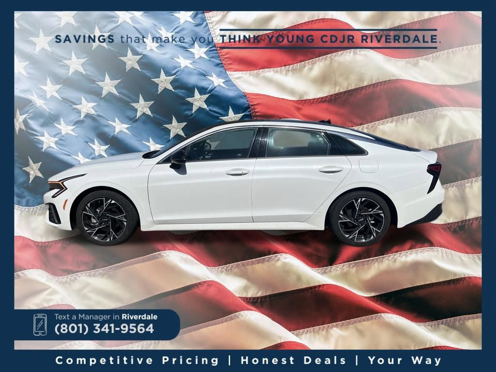Used 2025 Kia K5 GT-Line w/ GT-Line Premium Package image 2