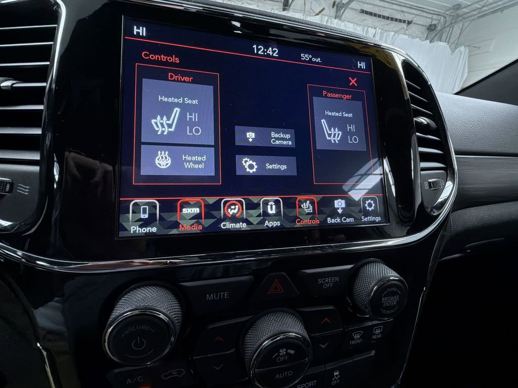 Used 2021 Jeep Grand Cherokee Laredo X AWD/4WD image 9