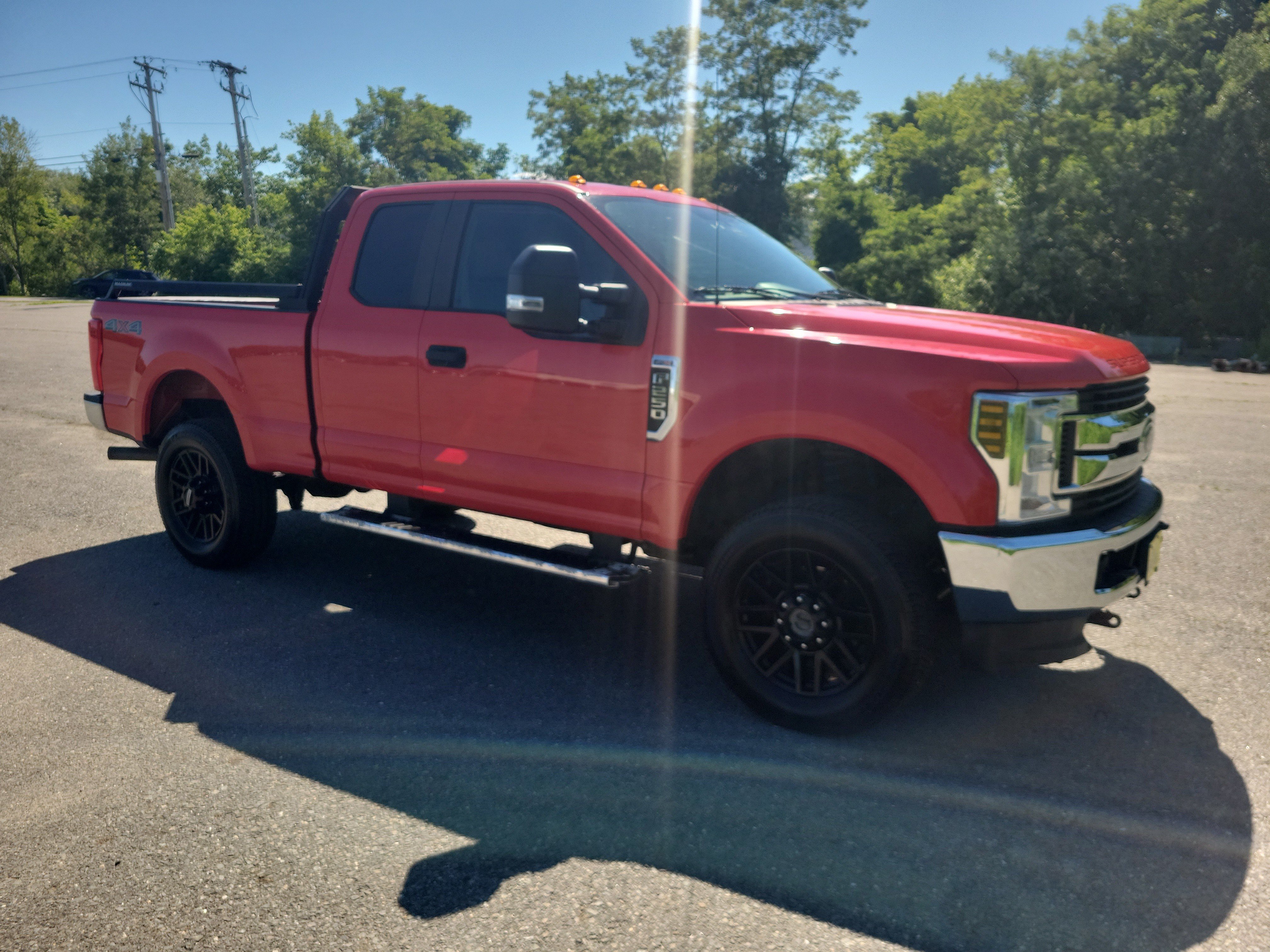 Used 2018 Ford F250 XL w/ STX Appearance Package AWD/4WD image 3