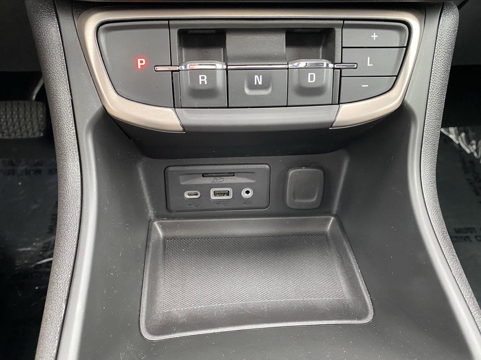 Used 2022 GMC Terrain Denali w/ LPO, Floor Liner Package image 29