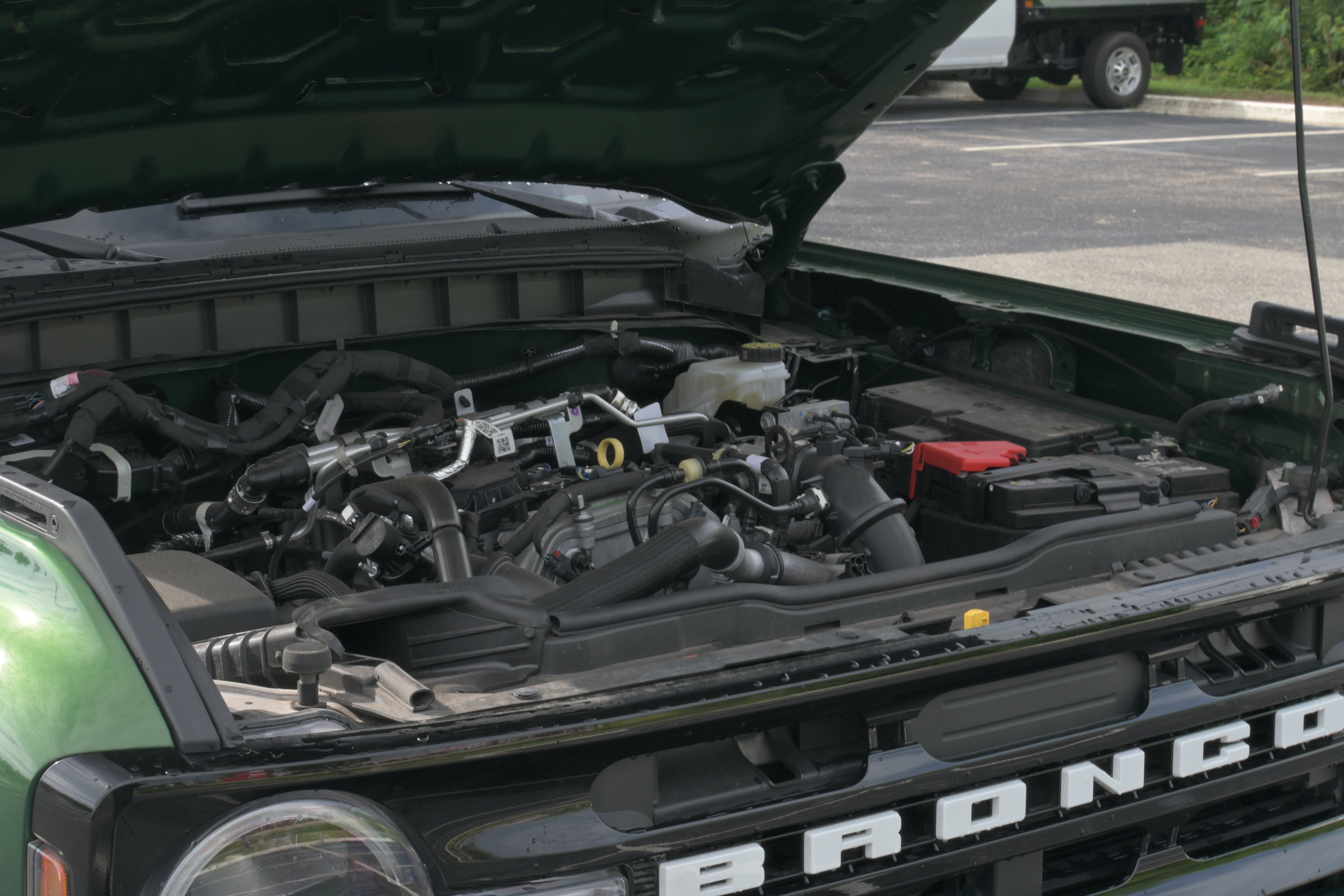 Used 2025 Ford Bronco Outer Banks AWD/4WD image 8