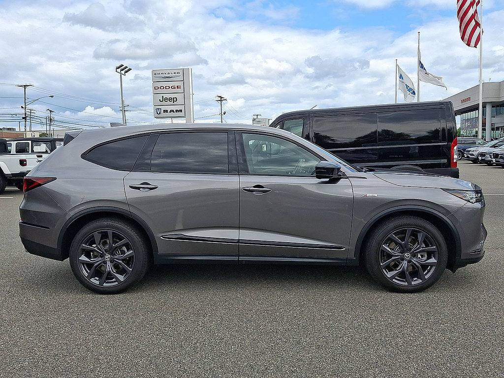Used 2024 Acura MDX A-Spec AWD/4WD image 32