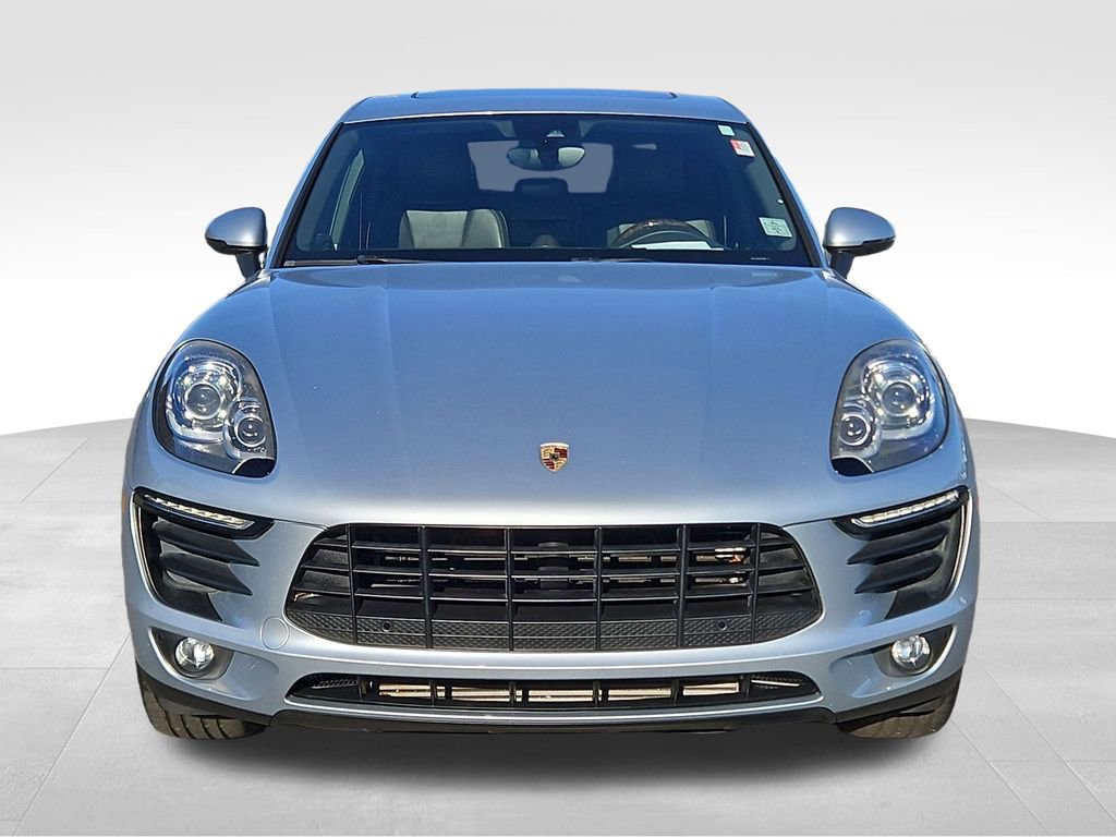Used 2017 Porsche Macan Base image 2
