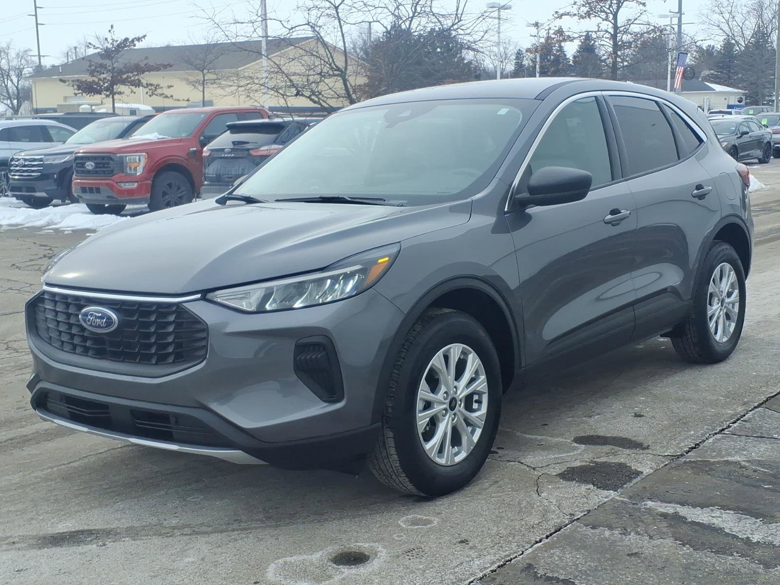 Certified 2024 Ford Escape Active image 3