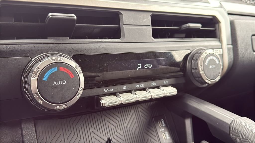 Certified 2025 Toyota Tacoma TRD Sport image 25