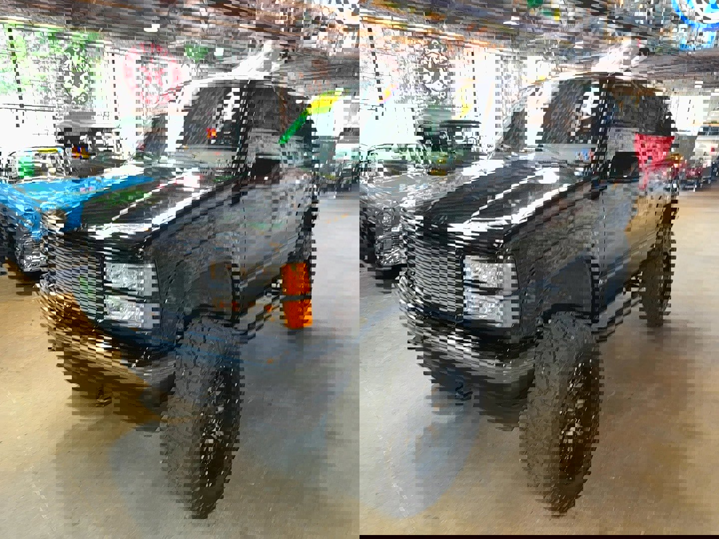 Used 1995 GMC Yukon SLE image 7