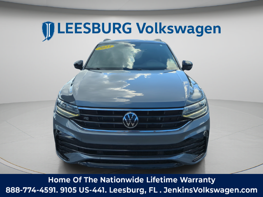 Used 2023 Volkswagen Tiguan SE R-Line FWD image 15