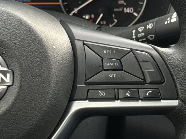 Used 2025 Nissan Altima 2.5 SV AWD/4WD image 4