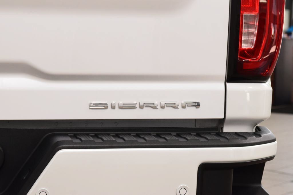 Used 2023 GMC Sierra 3500 Denali w/ Denali Ultimate Package AWD/4WD image 24