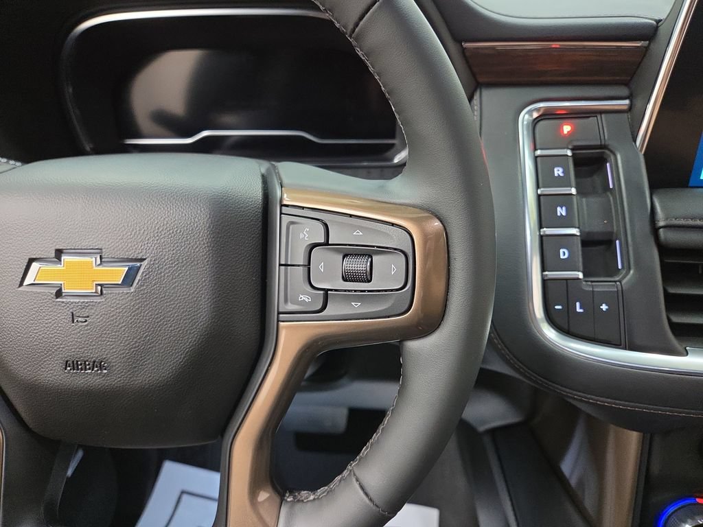 Certified 2023 Chevrolet Suburban High Country w/ Premium Package 2 AWD/4WD image 21