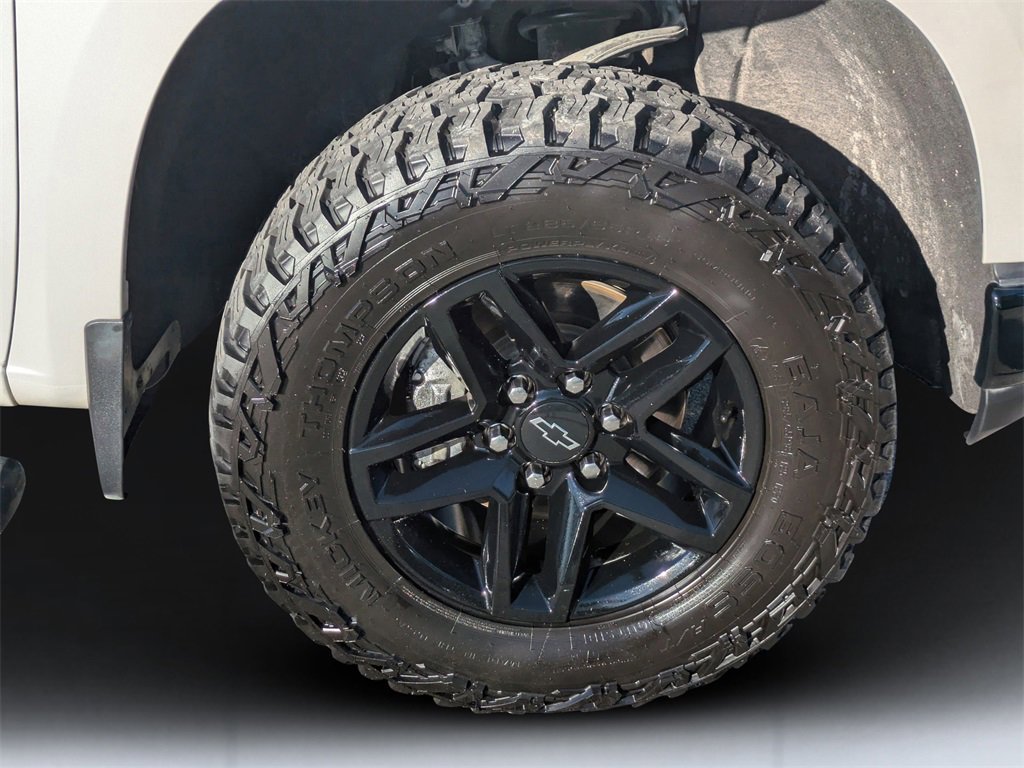 Used 2021 Chevrolet Silverado 1500 LT Trail Boss w/ Convenience Package II image 10