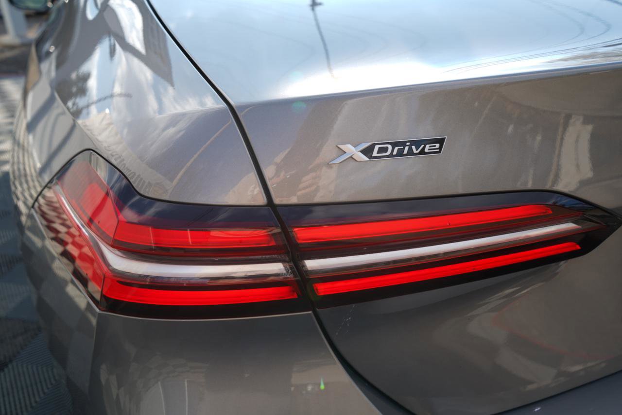 Used 2024 BMW 530i xDrive 530i xDrive Sedan w/ Convenience Package image 84