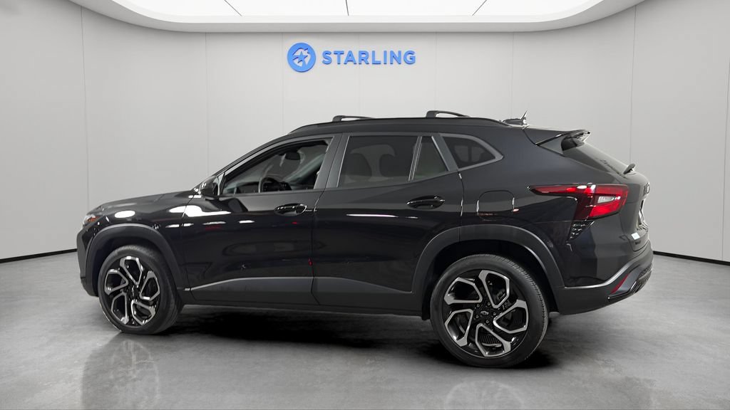 Certified 2024 Chevrolet Trax RS w/ Driver Confidence Package FWD image 5