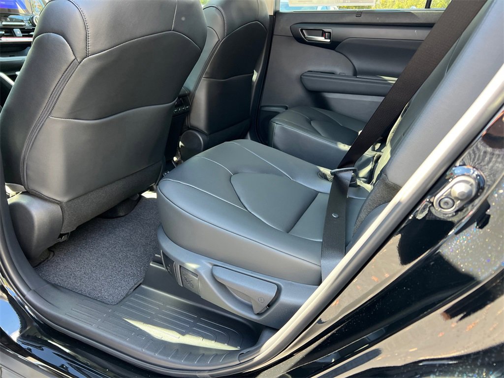 New 2026 Toyota Highlander XLE image 21