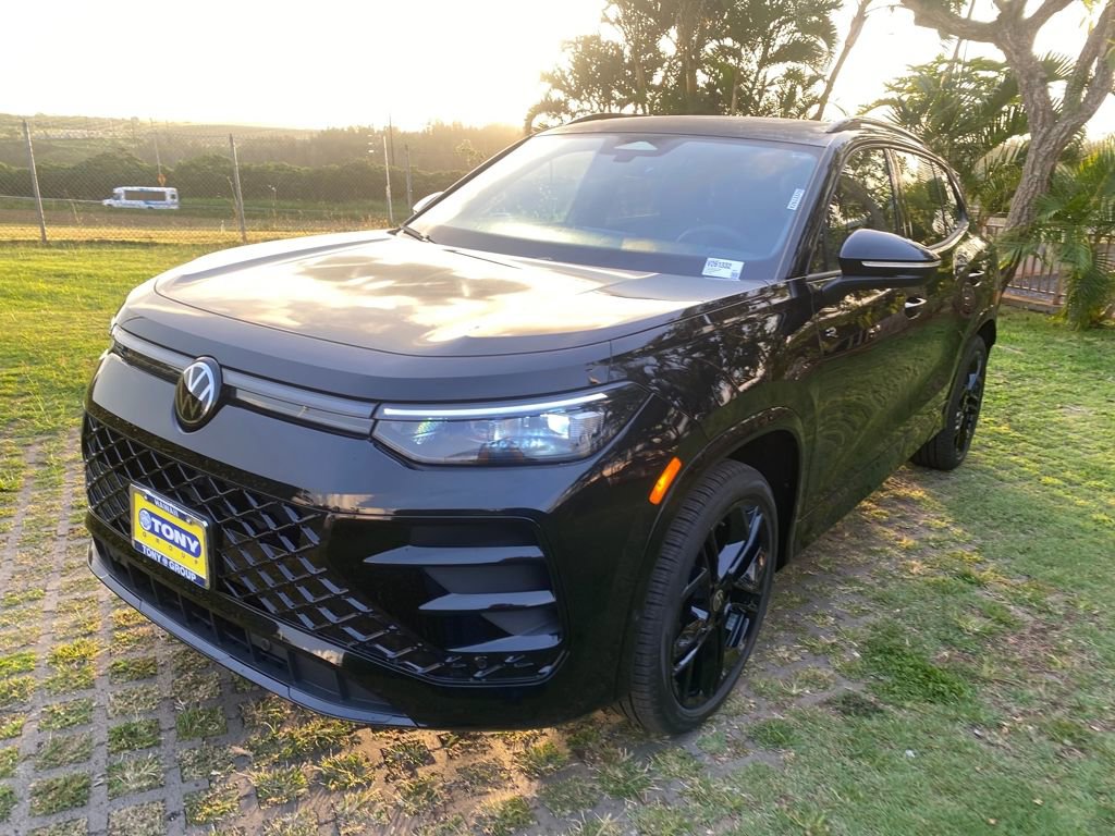 New 2026 Volkswagen Tiguan SE R-Line FWD image 21