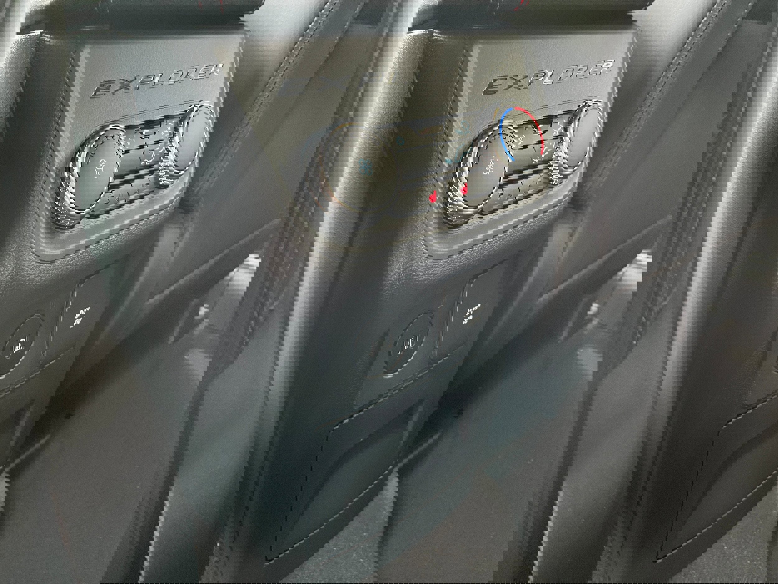 New 2026 Ford Explorer ST image 12