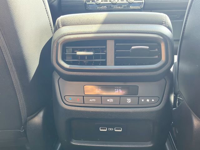 Used 2023 Honda Pilot Touring image 36