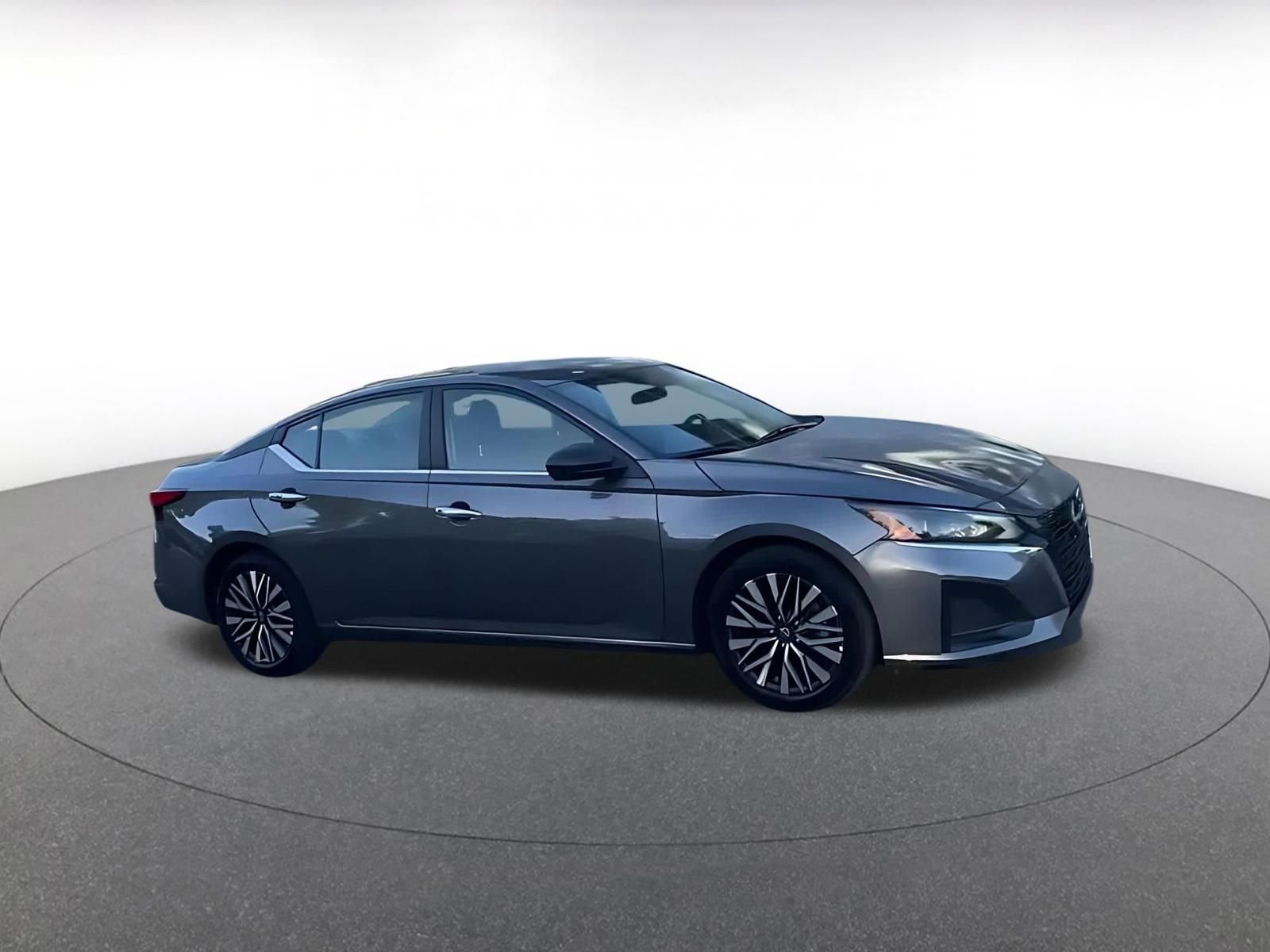 Used 2025 Nissan Altima 2.5 SV FWD video 2