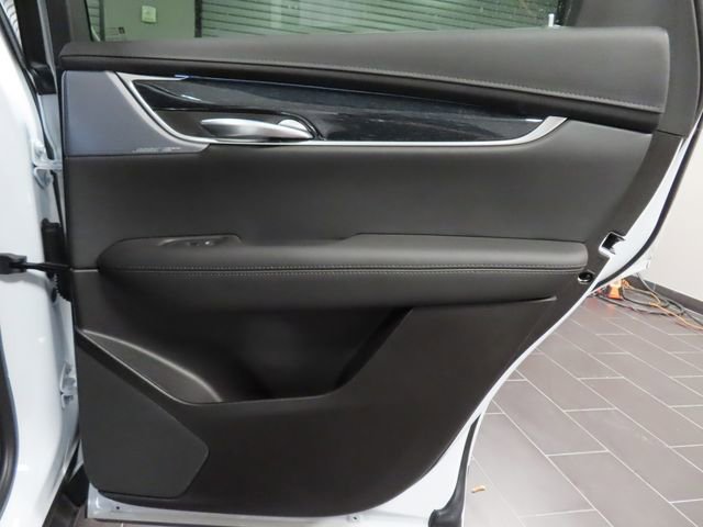 Certified 2024 Cadillac XT5 Premium Luxury FWD image 11