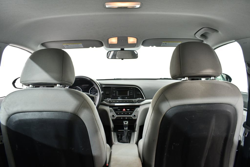 Used 2017 Hyundai Elantra SE image 17