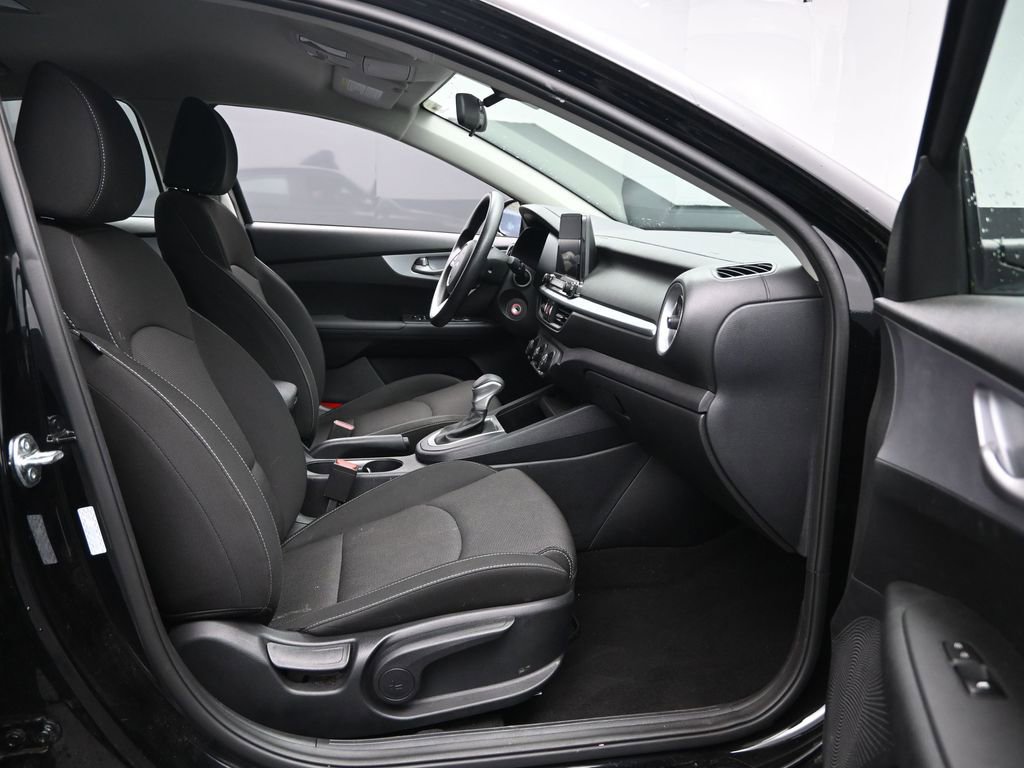 Used 2024 Kia Forte LXS image 29