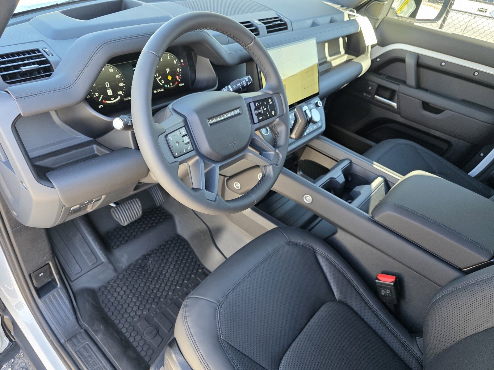 New 2026 Land Rover Defender 110 X-Dynamic SE image 11